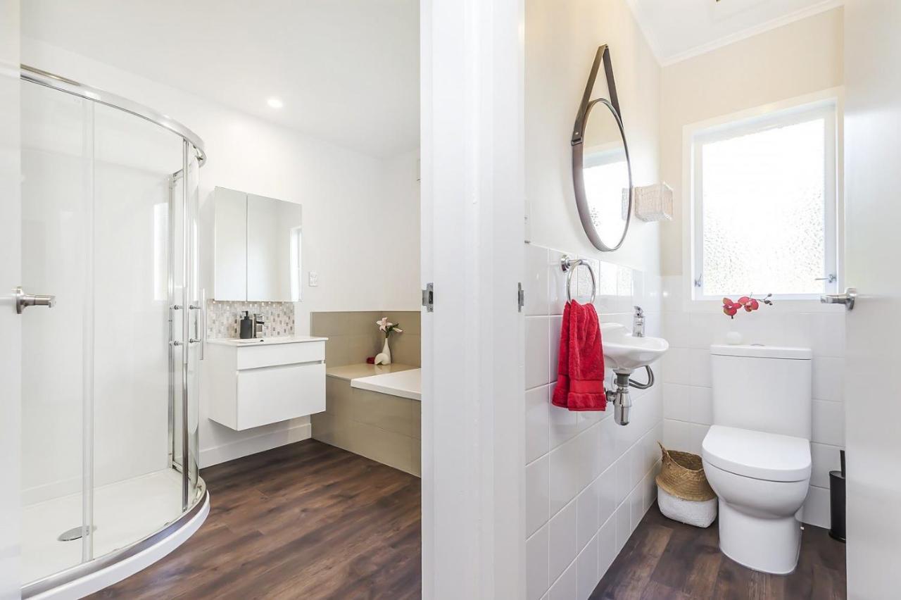 Apartmán Whitby Sea View Porirua Exteriér fotografie